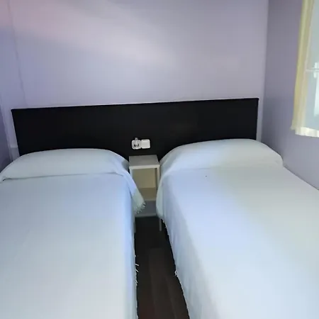 Casa de Férias Casa Natural Con Cenador En Jardín Y Parking *